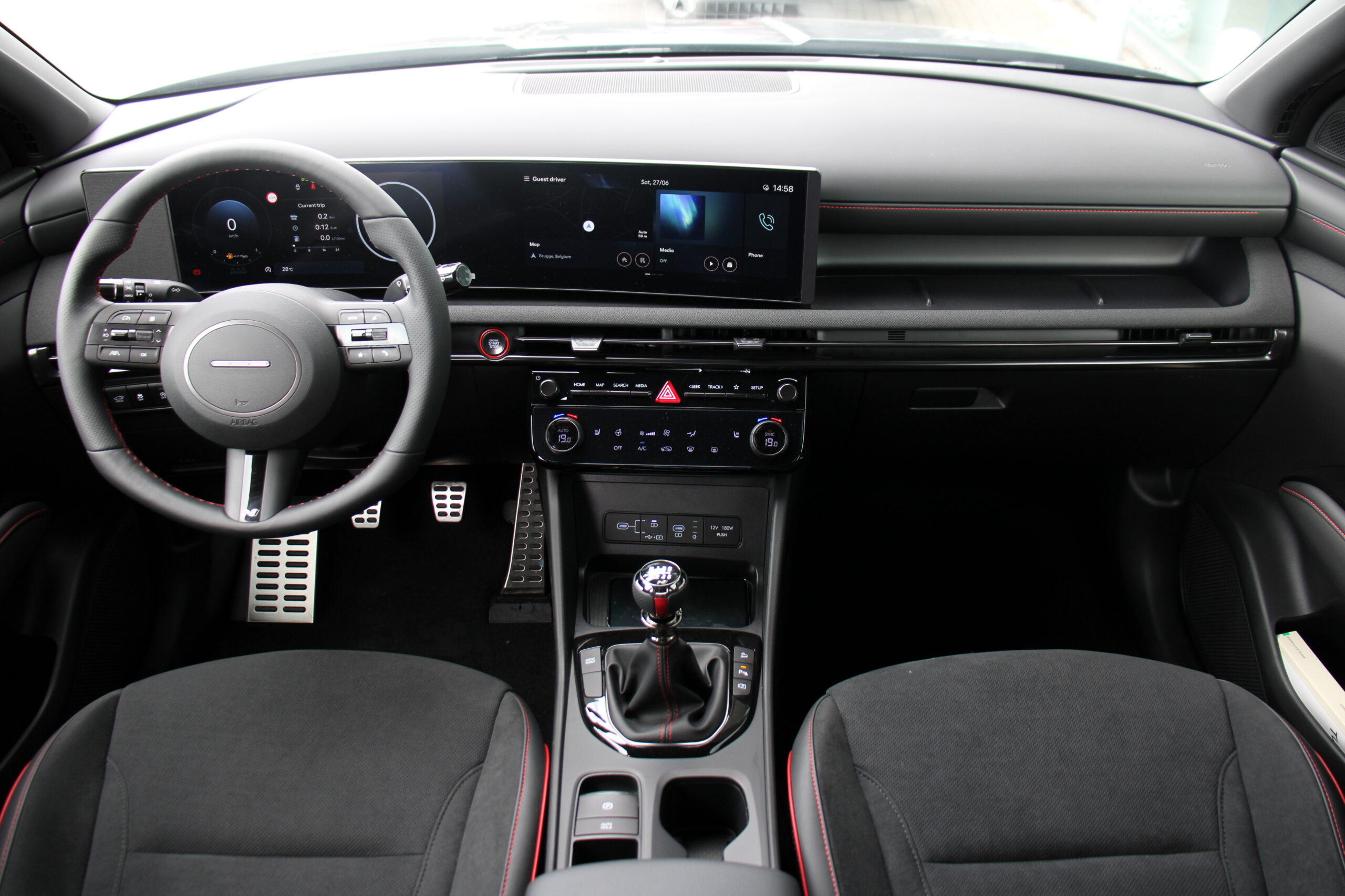 51aa1e04-d078-4033-8692-448d413928d0-152e2fca-2316-4068-9722-ff89f8271ccd